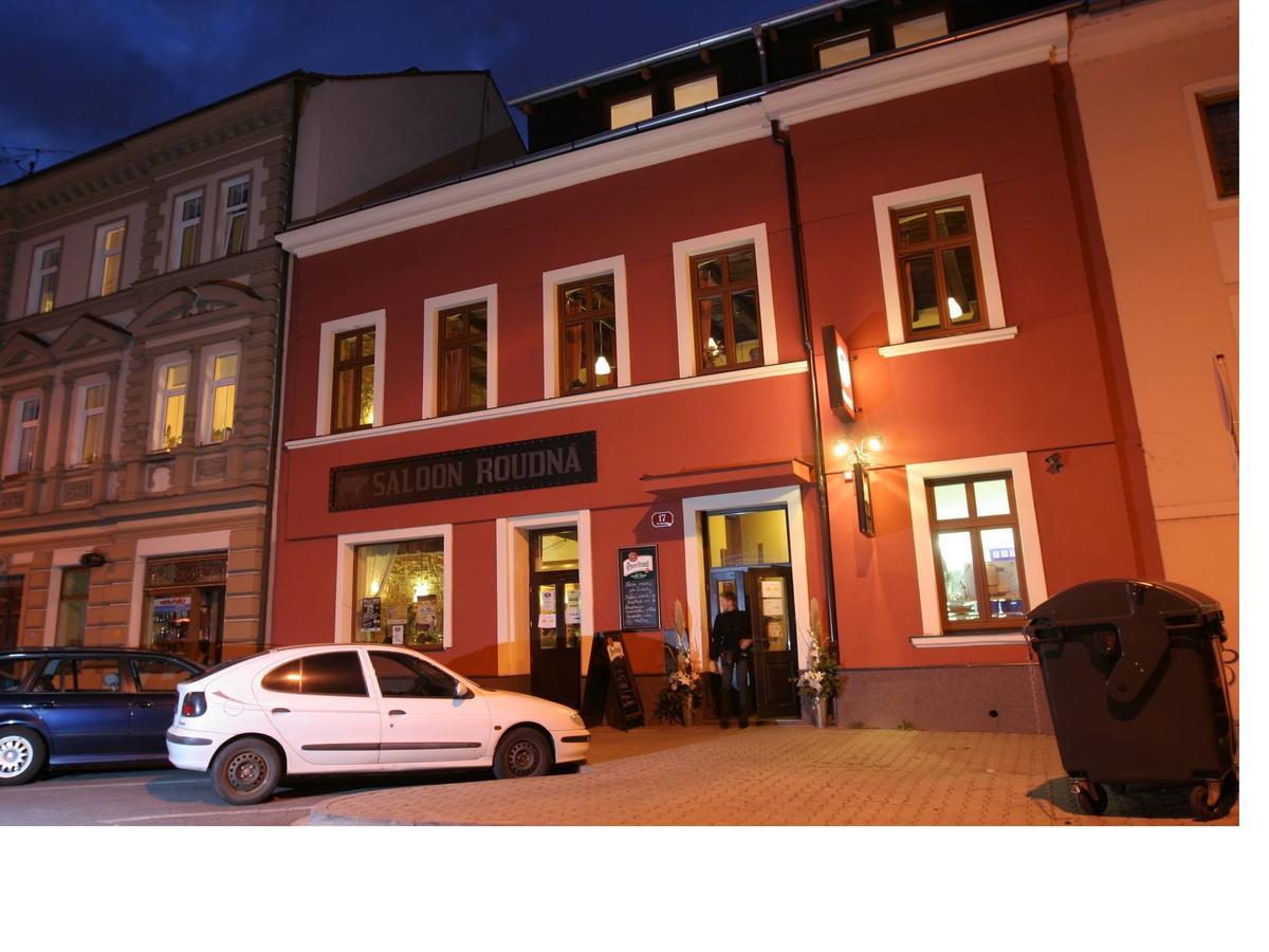Apartments & Suites Zluta Hruska 플젠 외부 사진
